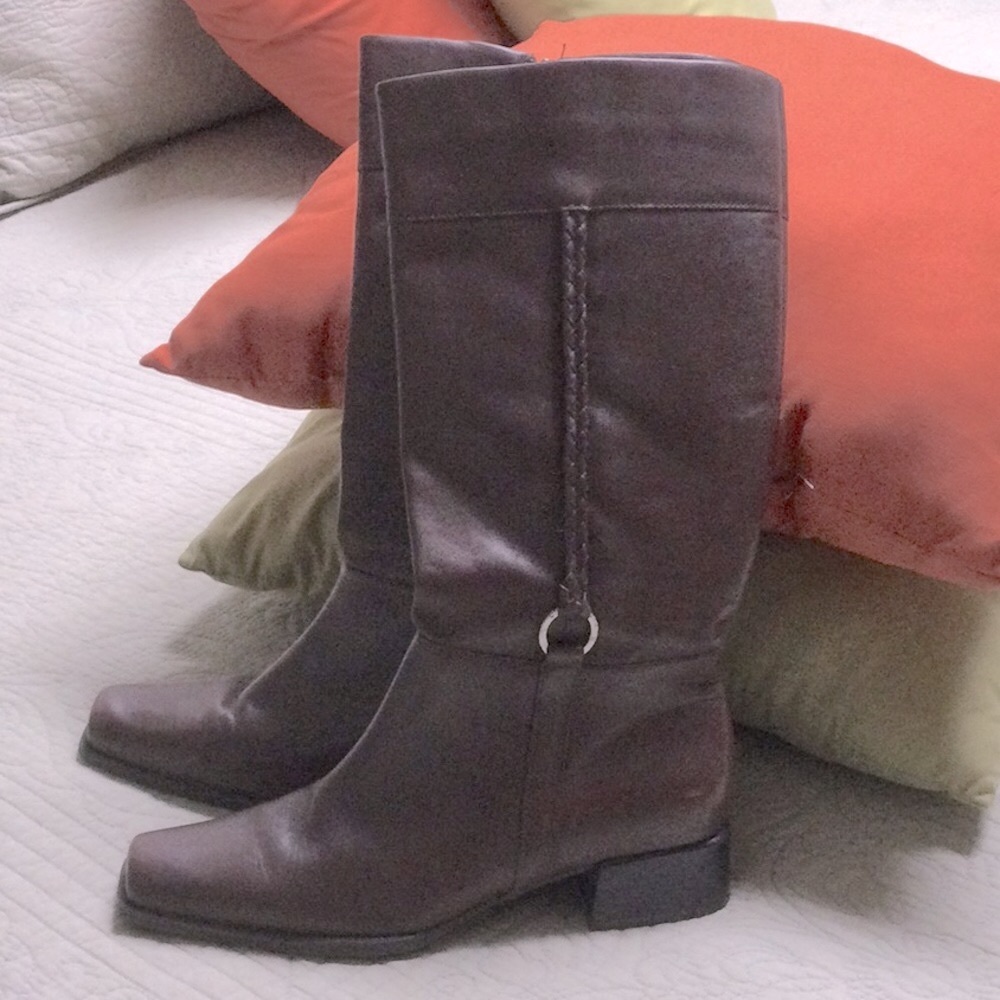 EUC Brown Boots